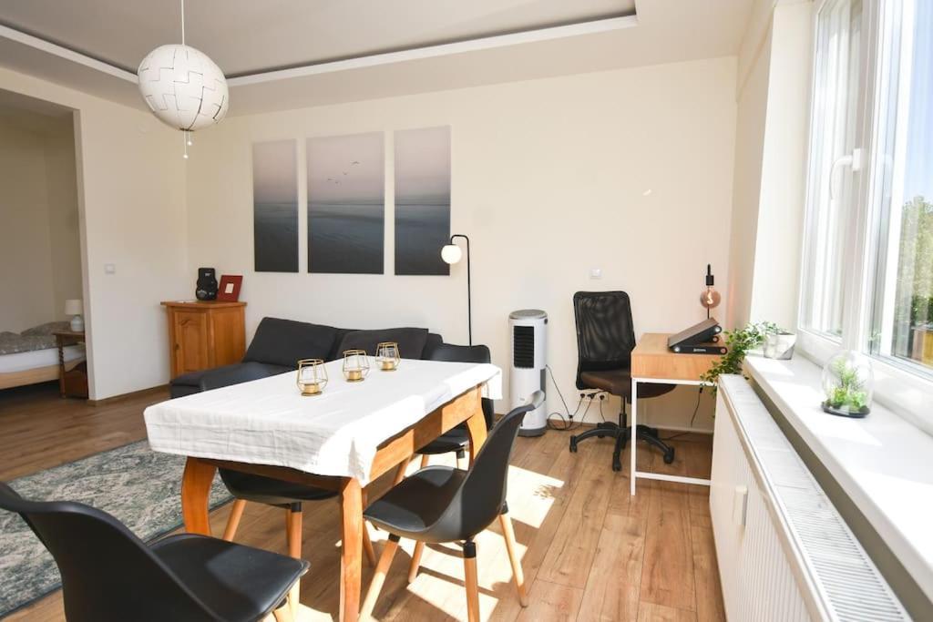 Renovated Stylish Flat At The Castle&Metro — Fotók 2
